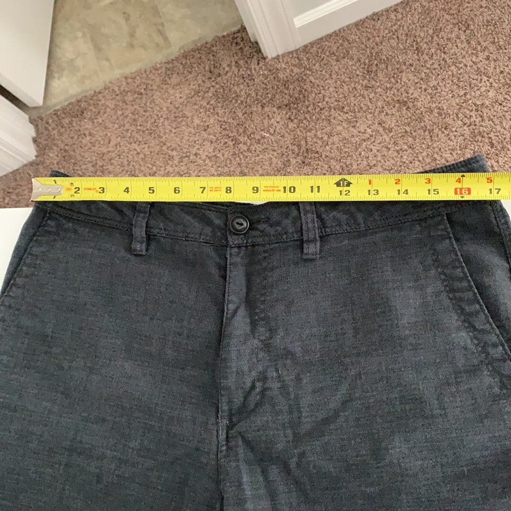 Quiksilver Shorts - Picture 2 of 5